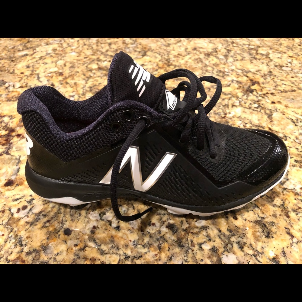New balance baseball cleats